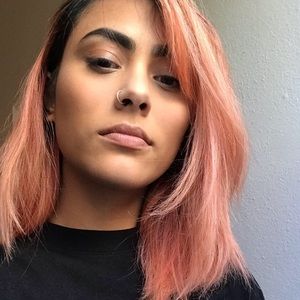 Meet your Posher, Monique